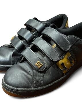 Y2K DC Striker Velcro Strap Black Gold Sneakers